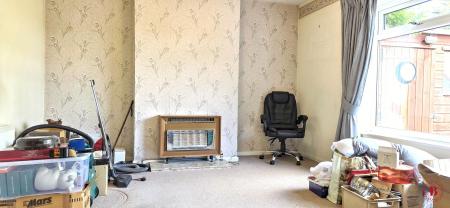 3 bedroom Terraced House for sale in South View, Kingsbury, B78