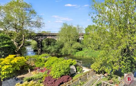 2 bedroom Flat for sale in Anker Court, Tamworth, B77
