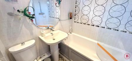 2 bedroom Flat for sale in Anker Court, Tamworth, B77