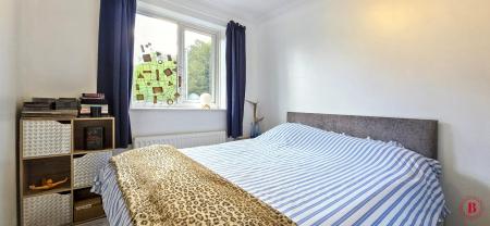 2 bedroom Flat for sale in Anker Court, Tamworth, B77
