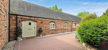 Coton Hall Farm Barns, Tamworth, B79