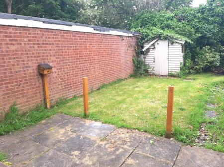 3 bedroom Semi-detached house to let in Brendon, Tamworth, B77