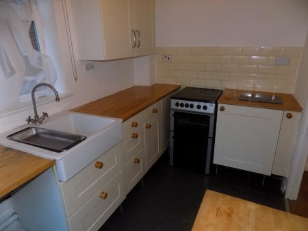3 bedroom Semi-detached house to let in Brendon, Tamworth, B77