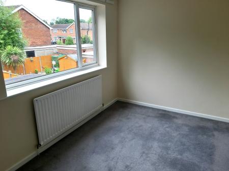 3 bedroom Semi-detached house to let in Brendon, Tamworth, B77