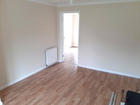 3 bedroom Semi-detached house to let in Brendon, Tamworth, B77