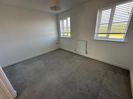 3 bedroom Terraced House to let in Lillingstone Avenue, Tamworth, B79