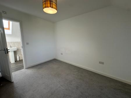 3 bedroom Terraced House to let in Lillingstone Avenue, Tamworth, B79