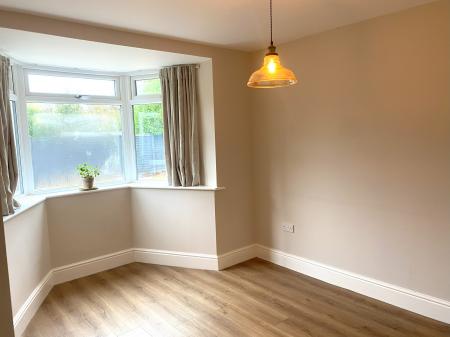 3 bedroom Semi-detached house to let in The Island, Mile Oak, B78