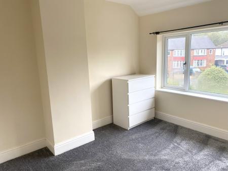 3 bedroom Semi-detached house to let in The Island, Mile Oak, B78