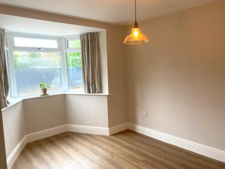 3 bedroom Semi-detached house to let in The Island, Mile Oak, B78