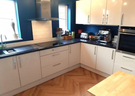 2 bedroom Semi-detached house to let in Summerfield Road, Tamworth, B77