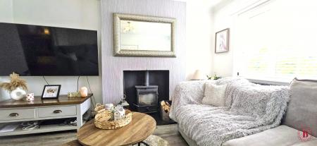 3 bedroom Semi-detached house for sale in Royal Meadow Drive, Atherstone, CV9