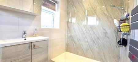 3 bedroom Semi-detached house for sale in Royal Meadow Drive, Atherstone, CV9