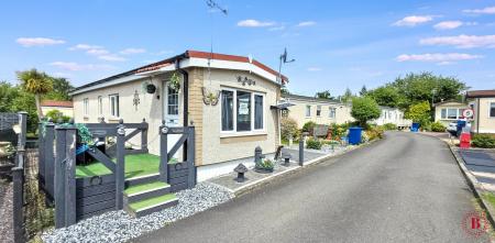 2 bedroom Park home for sale in Moor Lane, Amington, B77