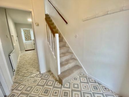 3 bedroom Terraced House to let in Arnold Close, Tamworth, B79