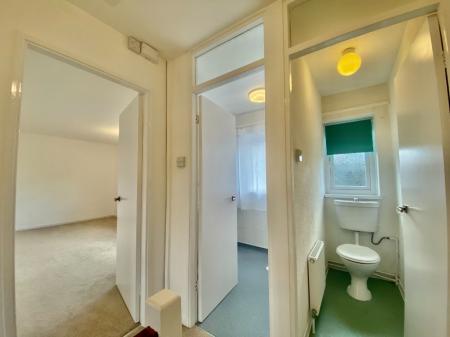3 bedroom Terraced House to let in Arnold Close, Tamworth, B79