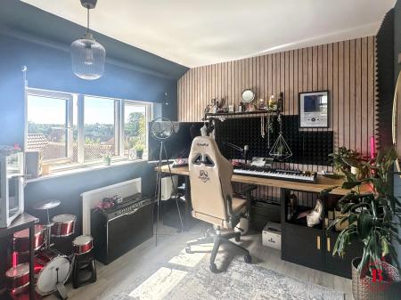 3 bedroom Detached house for sale in Dennis Street, Hugglescote, Coalville - Leicestershire, LE67
