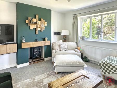3 bedroom Detached house for sale in Dennis Street, Hugglescote, Coalville - Leicestershire, LE67