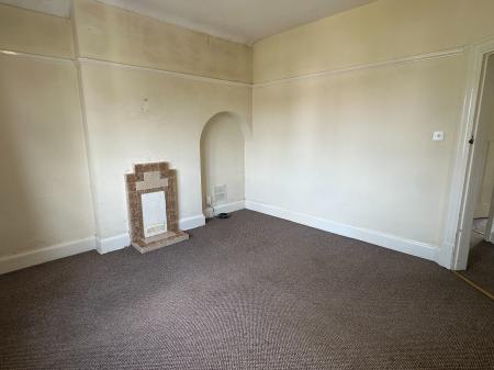 3 bedroom Semi-detached house to let in Comberford Road, Tamworth, B79