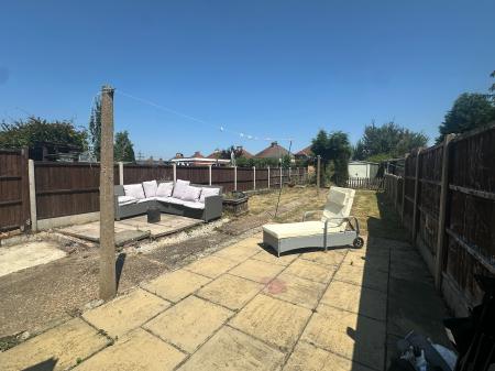 2 bedroom Terraced House to let in Kingsway, Kingsbury, Kingsbury, B78