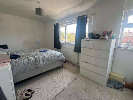 2 bedroom Terraced House to let in Kingsway, Kingsbury, Kingsbury, B78