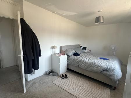 2 bedroom Terraced House to let in Kingsway, Kingsbury, Kingsbury, B78