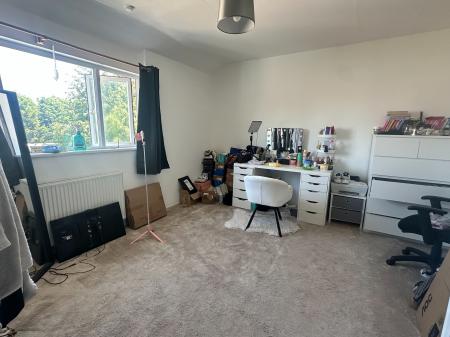 2 bedroom Terraced House to let in Kingsway, Kingsbury, Kingsbury, B78