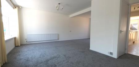 3 bedroom Semi-detached house to let in Wilnecote Lane, Tamworth, B77