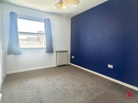 2 bedroom End of terrace house for sale in Campion Drive, Kettlebrook, Tamworth, B77