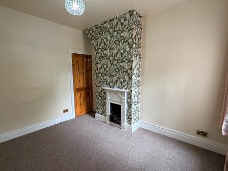 2 bedroom Terraced House to let in Ludgate, Tamworth, B79