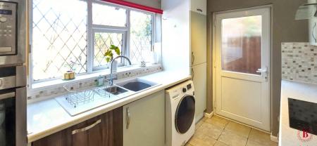 3 bedroom Detached house for sale in Cromwell Road, Tamworth, B79