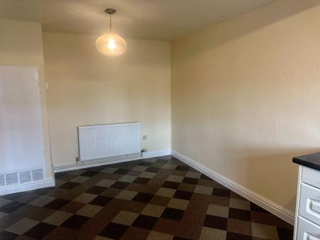 3 bedroom Terraced House to let in Chapelon, Tamworth, B77