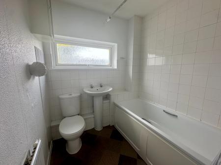 3 bedroom Terraced House to let in Chapelon, Tamworth, B77