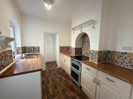 3 bedroom Terraced House to let in Amington Road, Amington, B77