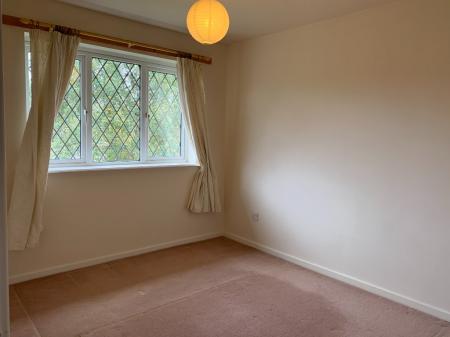 1 bedroom Flat to let in Exeter Drive, Tamworth, B79