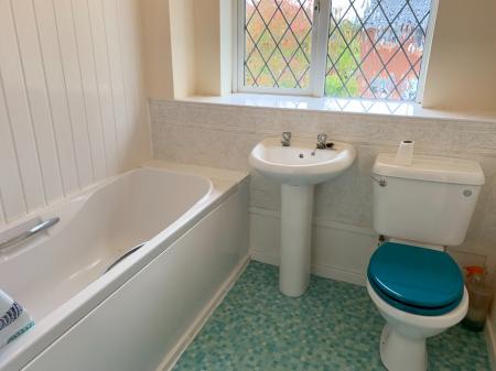 1 bedroom Flat to let in Exeter Drive, Tamworth, B79