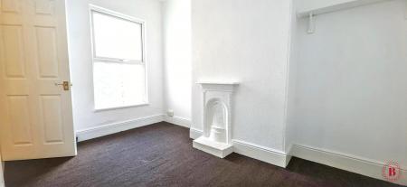2 bedroom Terraced House for sale in Cross Street, Kettlebrook, Tamworth, B77