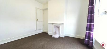 2 bedroom Terraced House for sale in Cross Street, Kettlebrook, Tamworth, B77