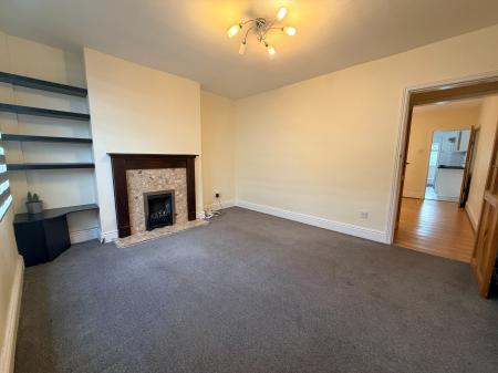 2 bedroom Terraced House to let in Smith Street, Wood End, Atherstone, CV9