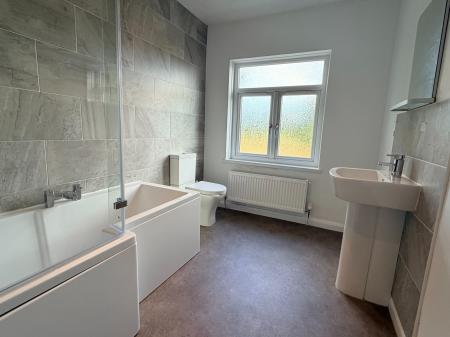 2 bedroom Terraced House to let in Smith Street, Wood End, Atherstone, CV9