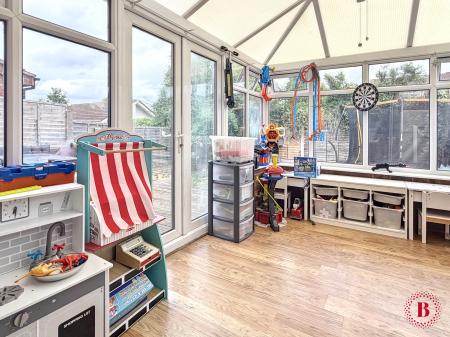 3 bedroom Detached house for sale in Manta Road, Dosthill, Tamworth, B77
