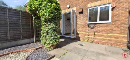 2 bedroom End of terrace house for sale in Blackfriars Close, Tamworth, B79