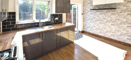 2 bedroom End of terrace house for sale in Blackfriars Close, Tamworth, B79