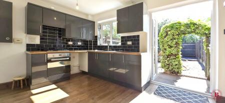 2 bedroom End of terrace house for sale in Blackfriars Close, Tamworth, B79