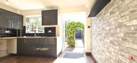 2 bedroom End of terrace house for sale in Blackfriars Close, Tamworth, B79