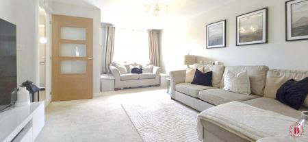 3 bedroom End of terrace house for sale in Meadow Way, Tamworth, B79