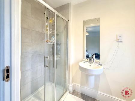 4 bedroom Detached house to let in Alstonefield Close, Amington, Tamworth, B77