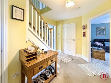 4 bedroom Detached house to let in Alstonefield Close, Amington, Tamworth, B77