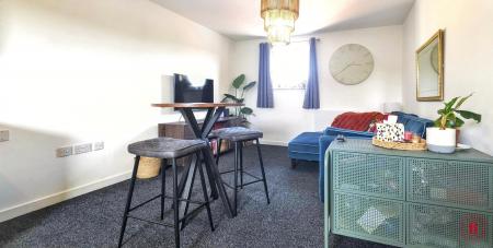2 bedroom Apartment for sale in Tees Court, Wilnecote, Tamworth, B77