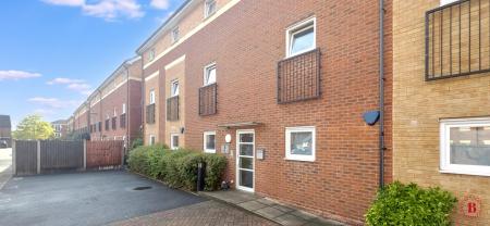 2 bedroom Apartment for sale in Tees Court, Wilnecote, Tamworth, B77